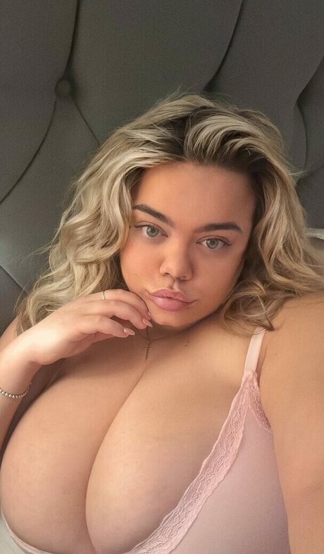 xbunny rosex perfect star img