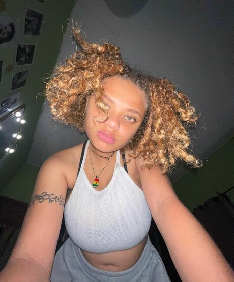 creamy pussy onlyfans porn picture