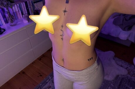 Mercyyy1 hd pornstar img