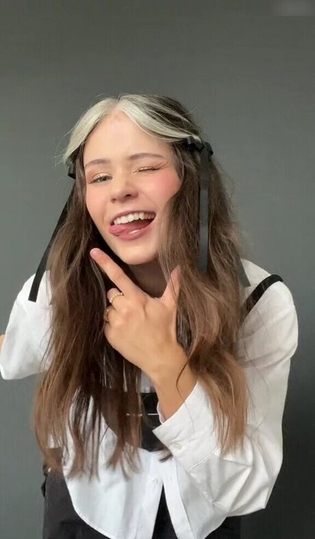 nadinebreaty porn star pic