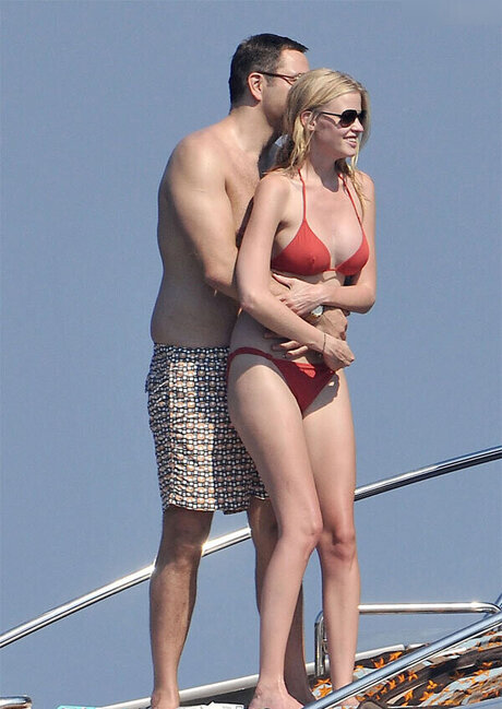 Lara Stone model pictures