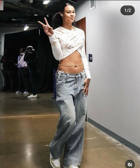 hairy pregnant onlyfans hd img