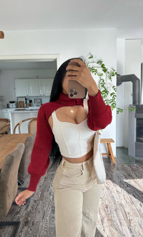 Nicole Schiebler model adult galleries