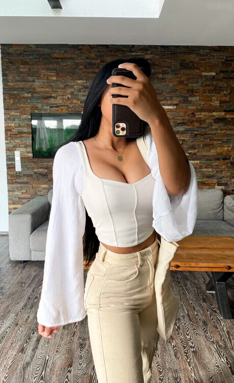 Nicole Schiebler model nice pictures