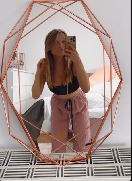 gamer onlyfans hot sexy photo