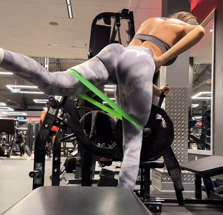 Gerda Lewis pornstar erotic galleries