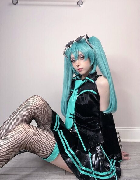 Duckie Cos sexy pornstar pic