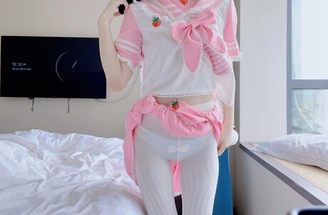 xianlugue pornstar erotic images