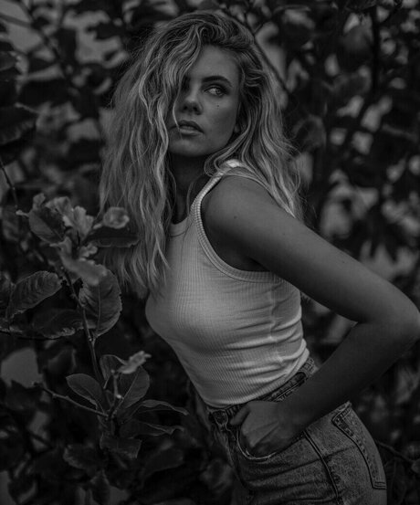 Peyton Cole beautiful model images