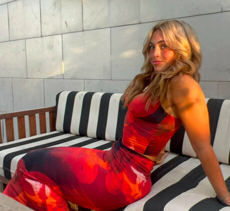 Jordan Blue pretty star photo