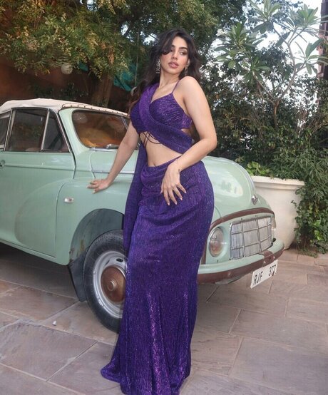 Pakhi Gadh nude actress images