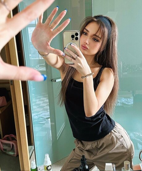 chubby kitty onlyfans art naked photo