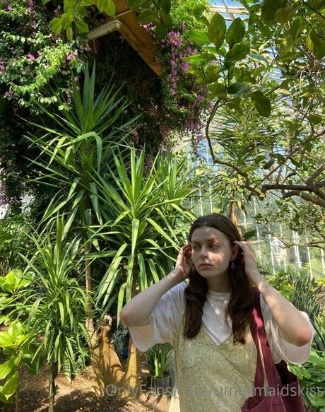 blonde wife onlyfans sexy xxx picture