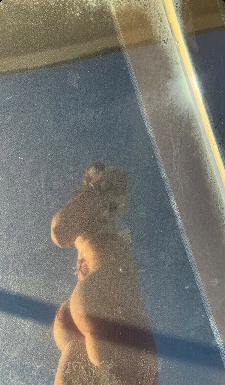 nicolecarluccii pornstar hd picture