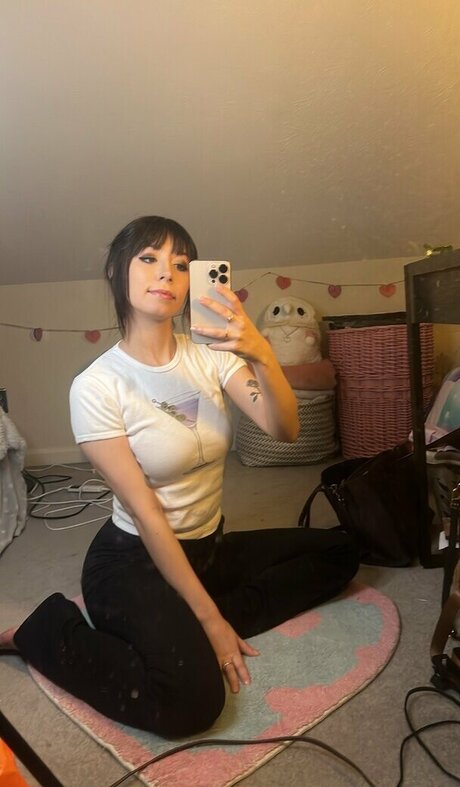 prettyalchemist star adult pic