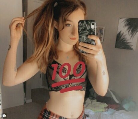 Coffeeslay model perfect photos