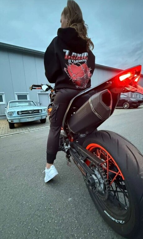 teen solo onlyfans porno pic