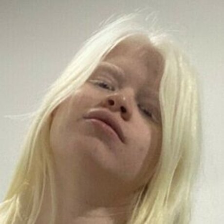 Snowwhitebella model free img