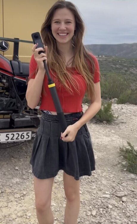 blonde babe onlyfans hot sexy pics