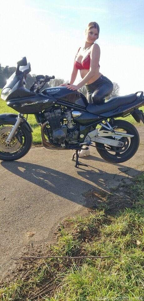 hot naked onlyfans xxx picture