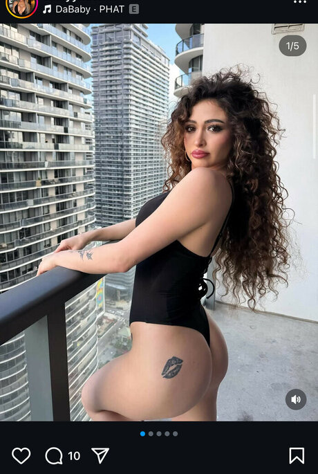 Emilyyhutchh nudes model images