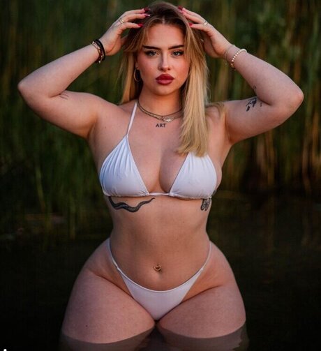 one onlyfans exclusive pic