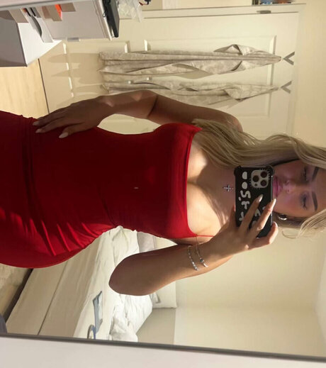 blowjob brunette onlyfans sexy nude photos