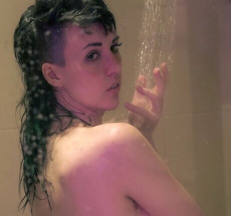 locolea nude model gallery