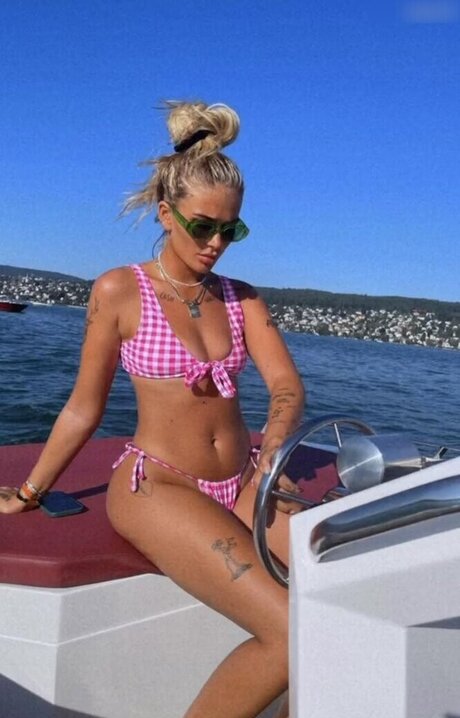 blonde wife onlyfans top image