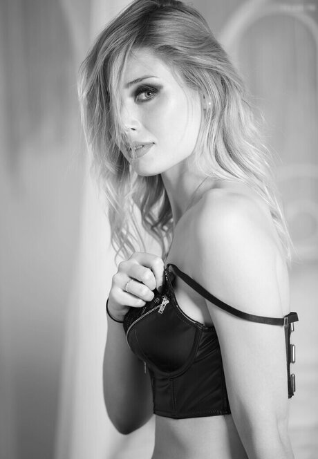 blonde asian onlyfans top photo