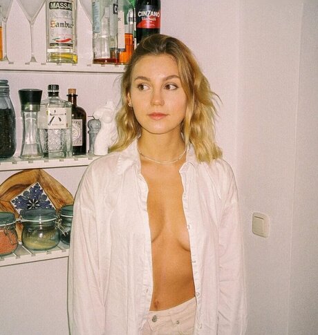 vicky2203 nudes star galleries