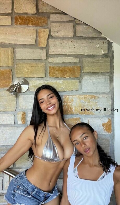 Kiana Dufour pornographic actress photos