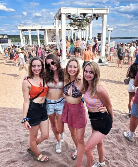 sexy teen onlyfans hot naked pic