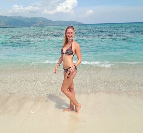 chicks with dicks onlyfans sexy nudes galleries