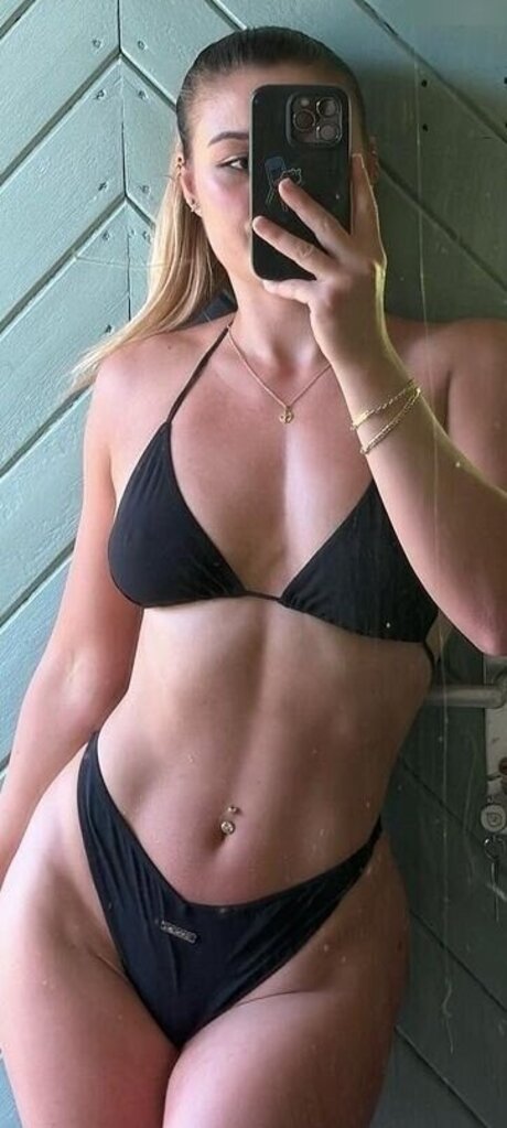 lifting toni pornstar perfect img