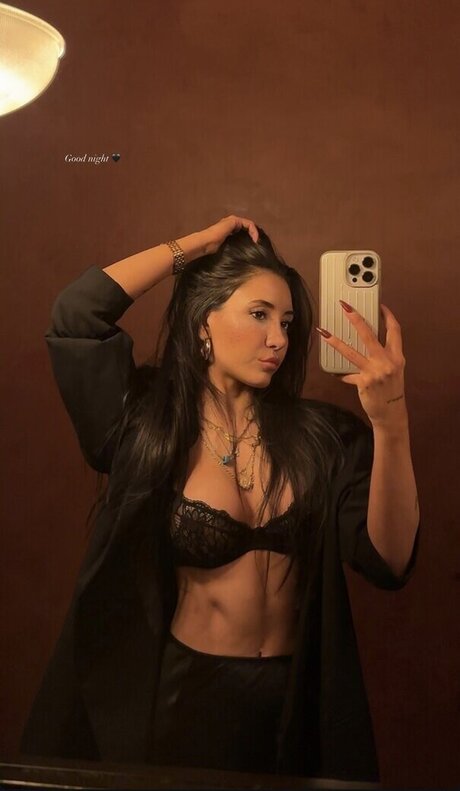 Merve zkan star pornographic images