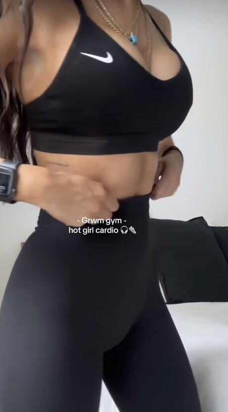 Merve zkan nice pornstar gallery