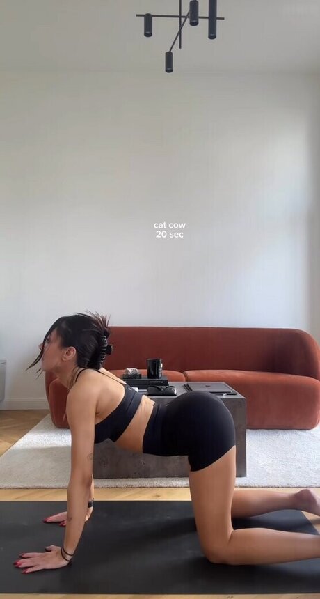 Merve zkan porn star image