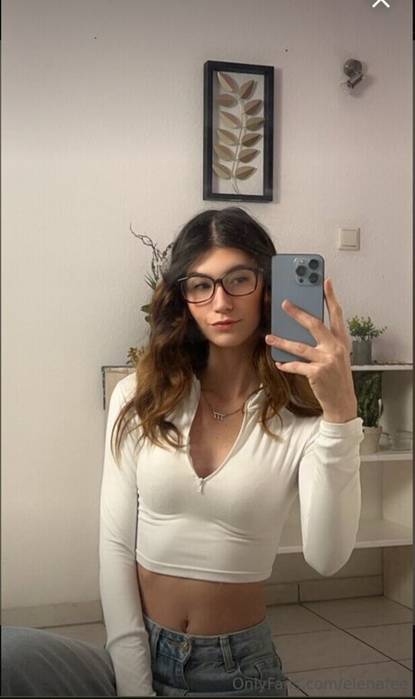 Elenafee star naked images