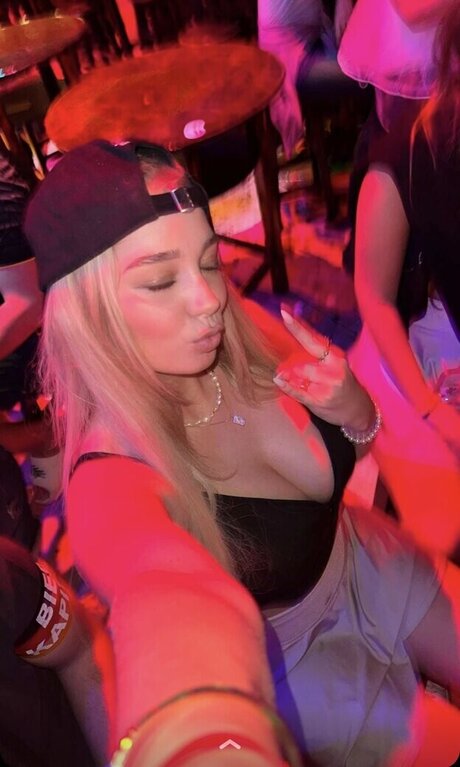 midget girls onlyfans art nude image