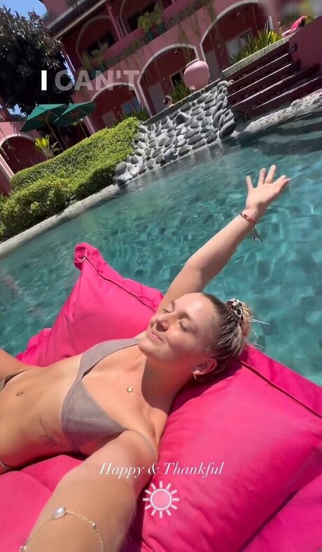 Joana Link high quality star gallery