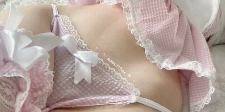 dumbkittteen model xxx photos