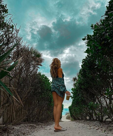 julie tirado nude star photo