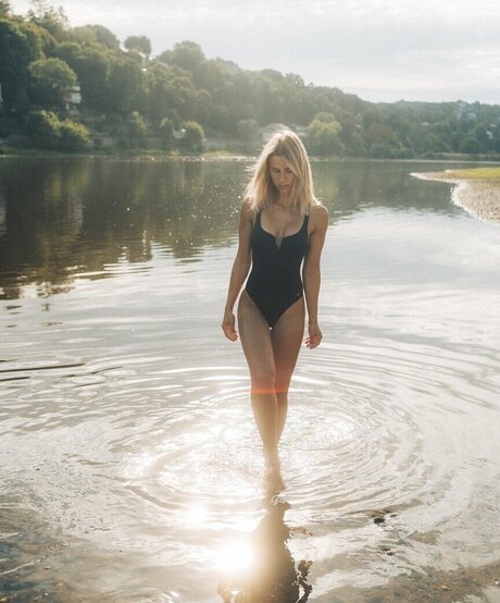 Adrienne Koleszar star sex images