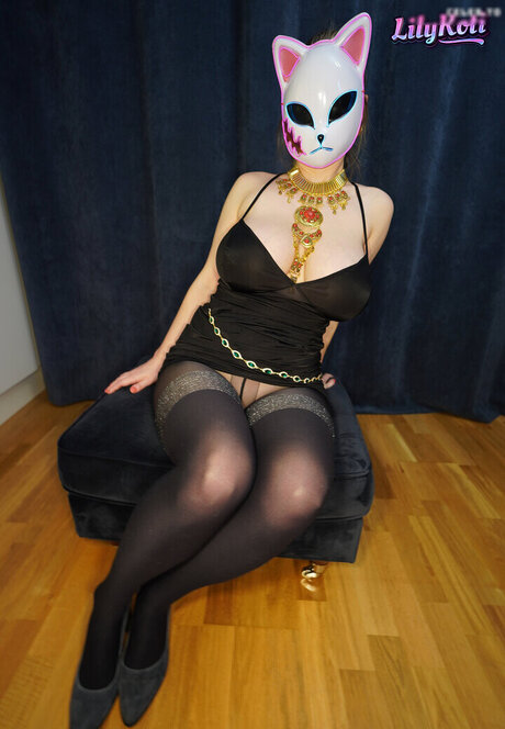 LilyKoti exclusive star picture