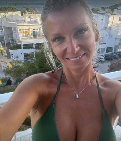 Mariamaria babes star hot photo