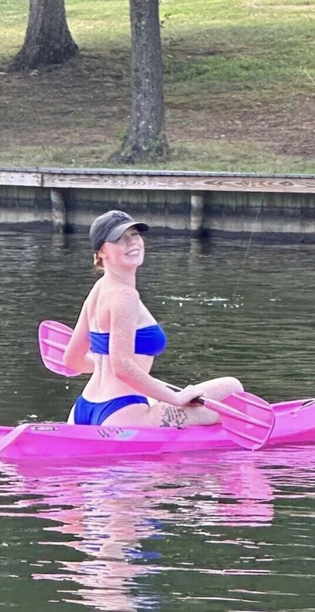 thick trans onlyfans naked images