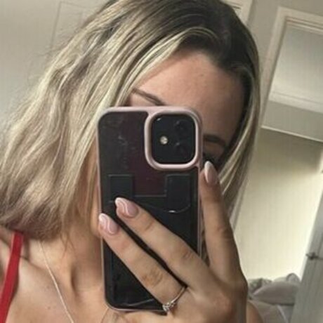 elliexxclusive pornstar art pics