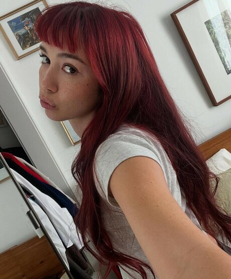 Wallice erotic star images