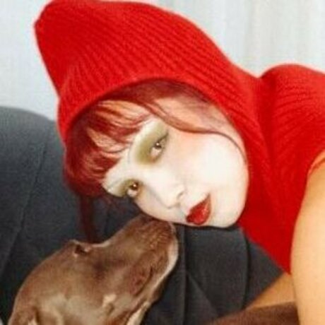 Wallice sex model picture